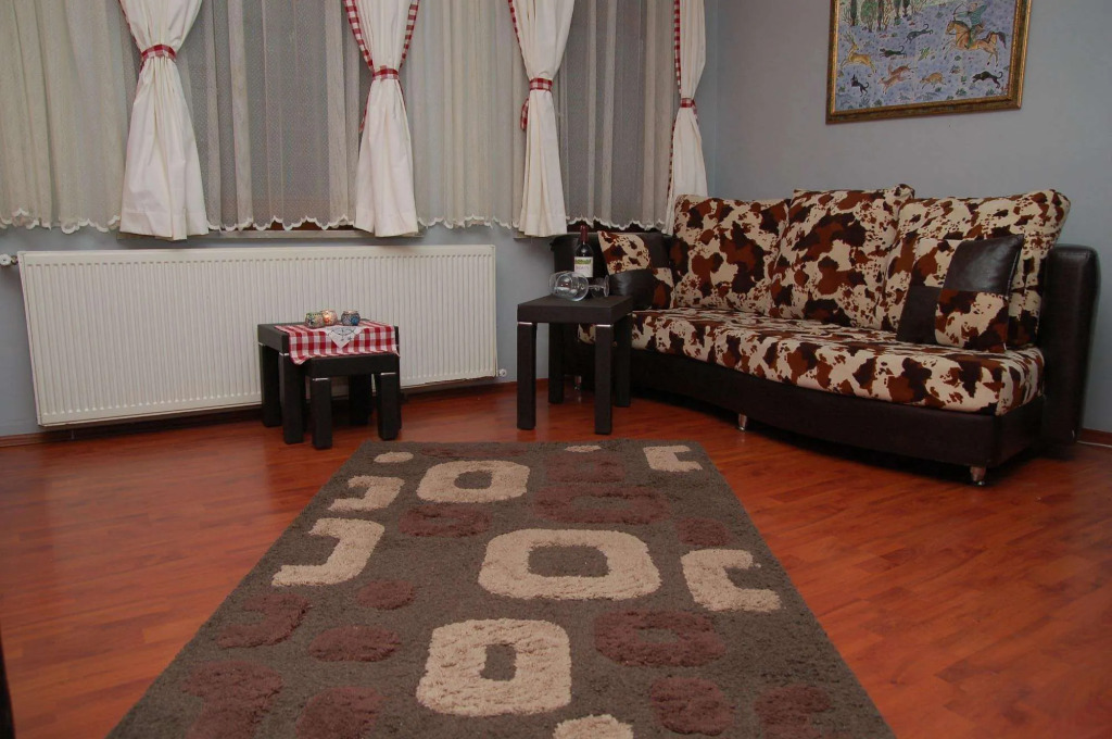 Ulas Suites & Apartments