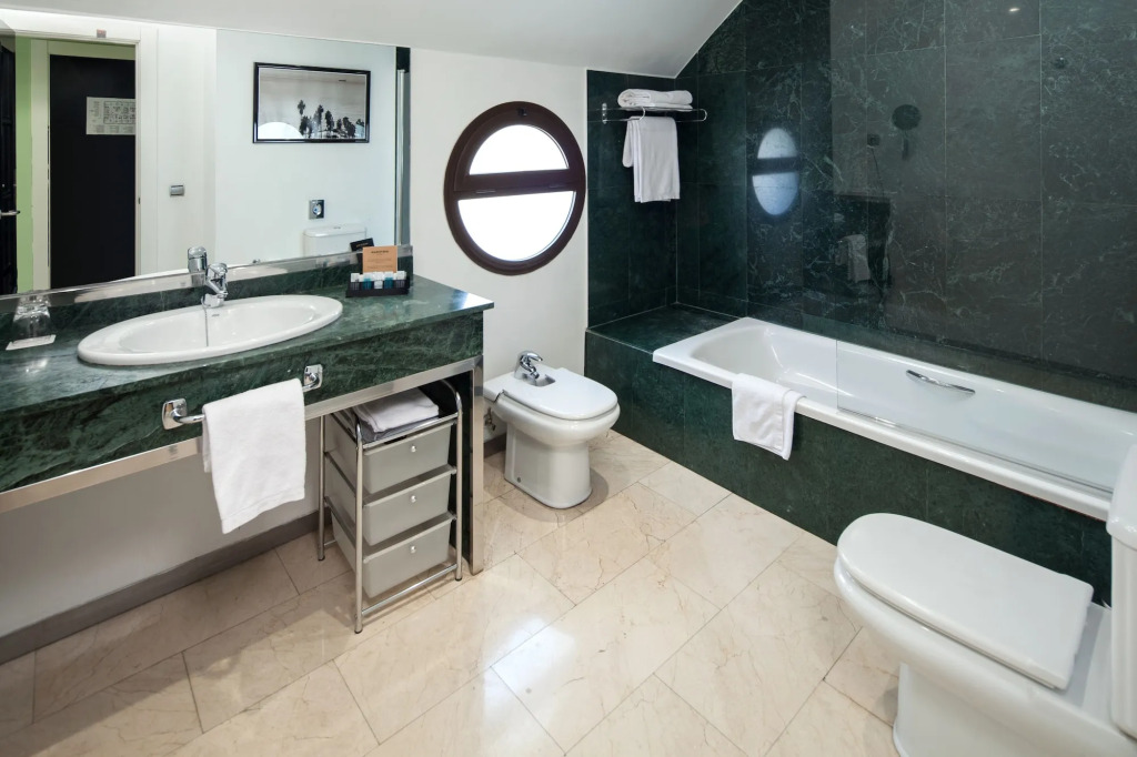 Mariposa Hotel Malaga