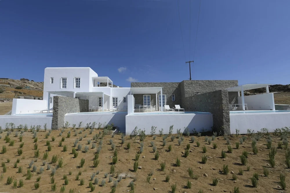 Ammonite Mykonos Private Suites