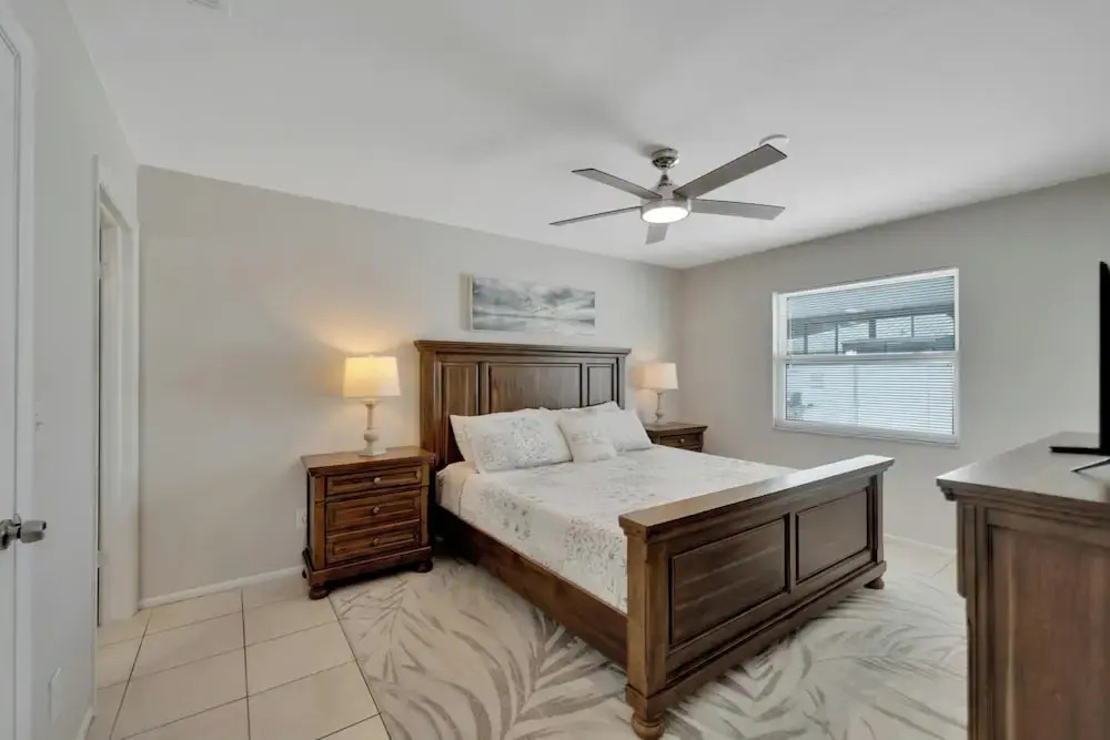 1053 Apollo Beach Blvd, Unit 5