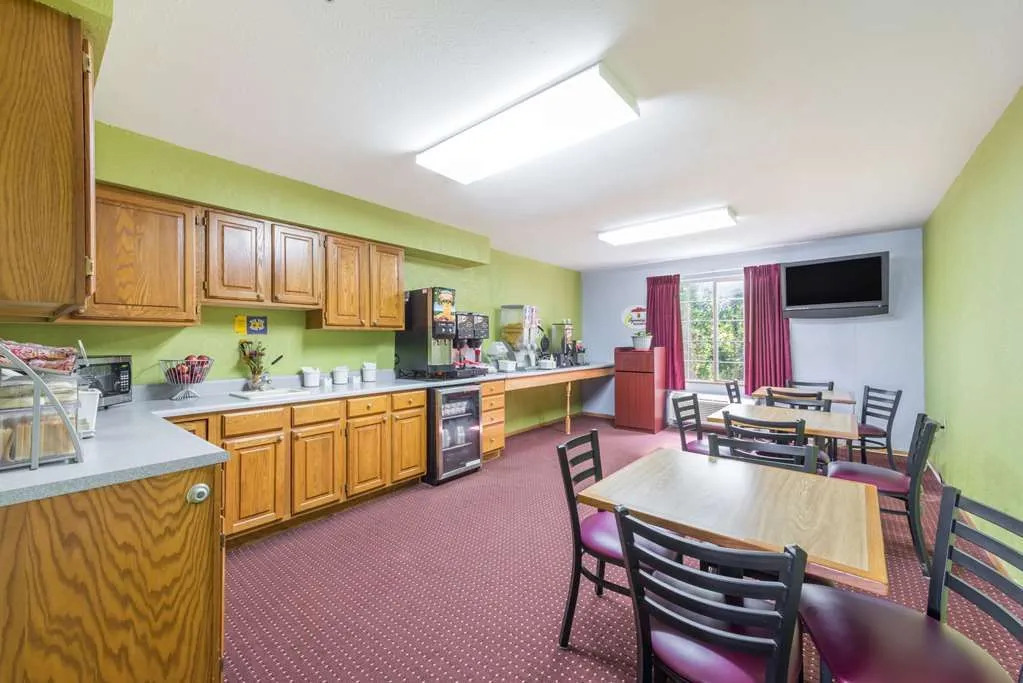 Super 8 Arkansas City Ks