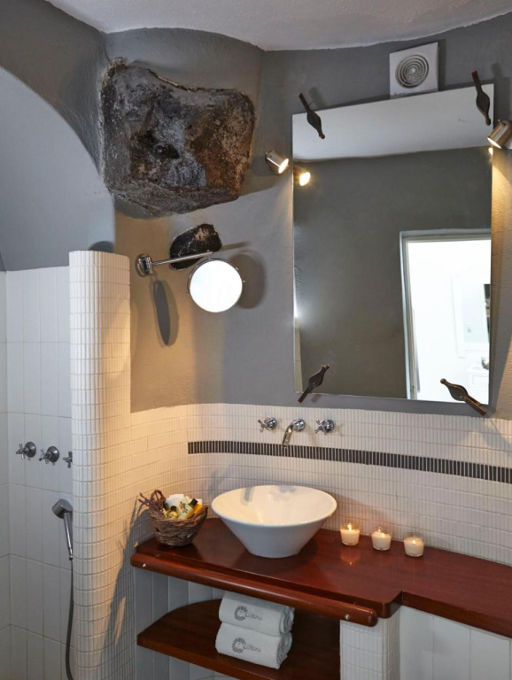 Altana Heritage Suites