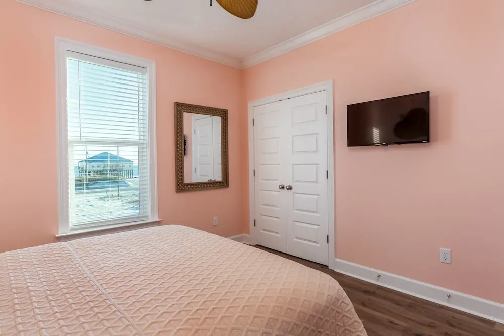 Double Down - Your Own Private Beach In The Backyard! Bayside Deck With Kayaks, Hammocks, And Even Crab Traps! 5 Bedroom Home by RedAwning