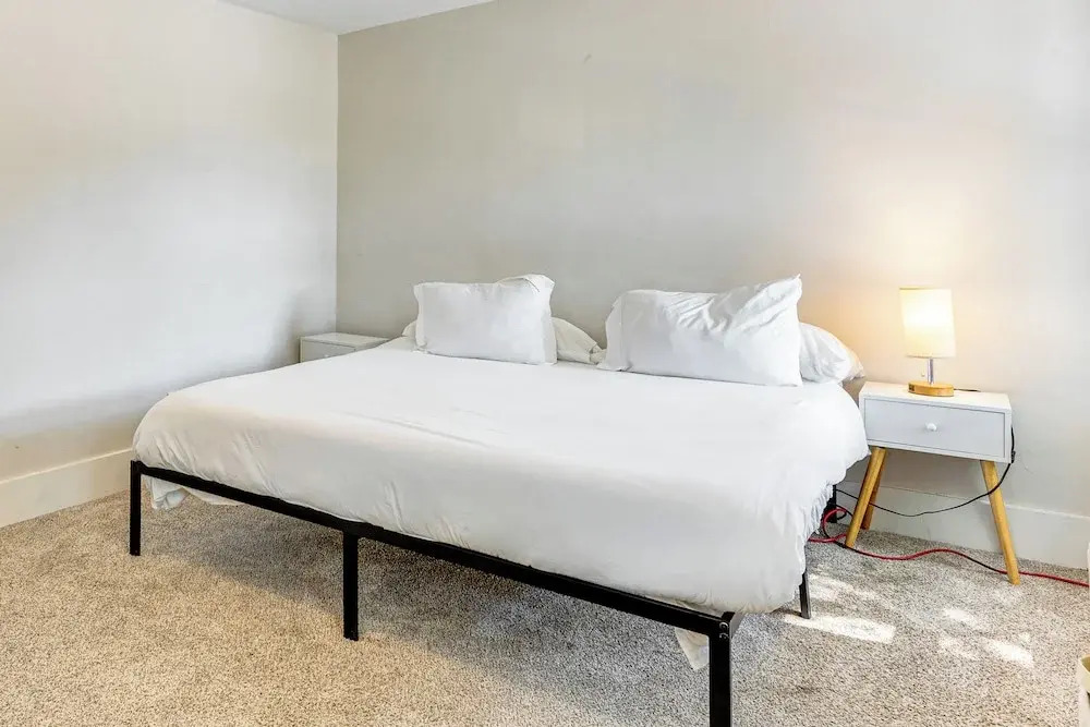 Shop & Dine: Central Stroudsburg Townhome!