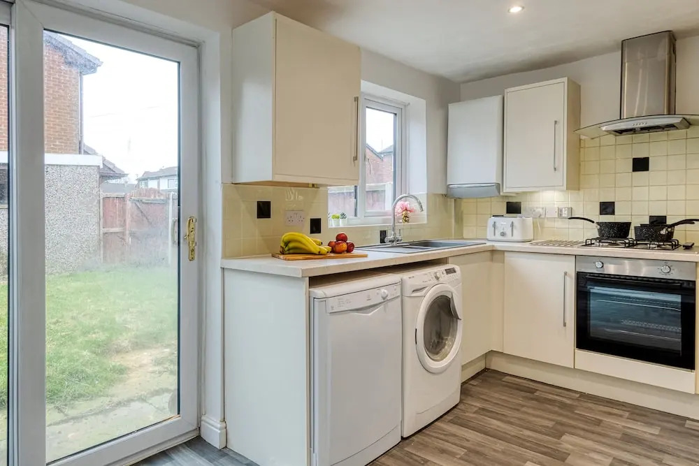 Lovely 3-bed Cosy House in Greater Manchester
