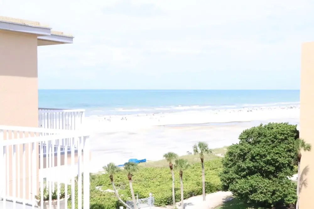 Jamaica Royale T63 - 2 Br Condo