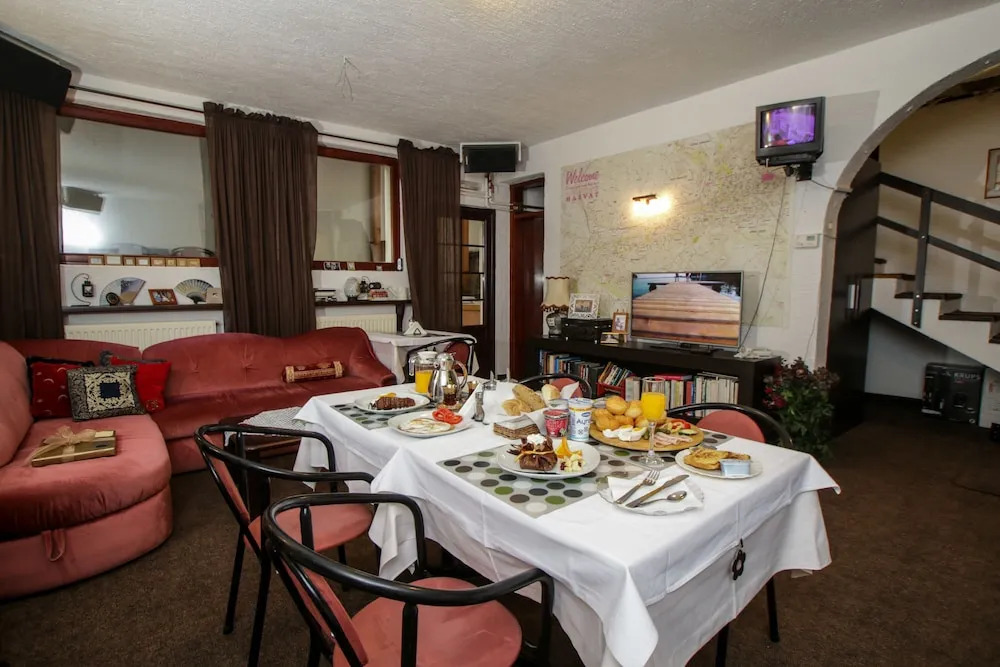 Halvat Guesthouse