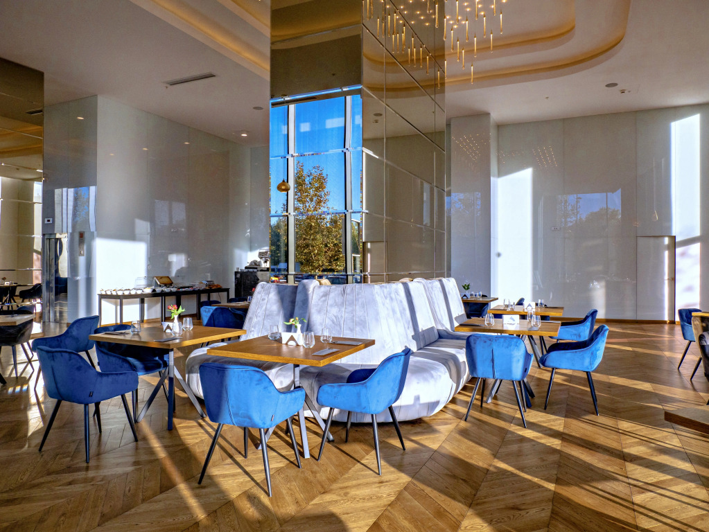 Union Plaza Hotel
