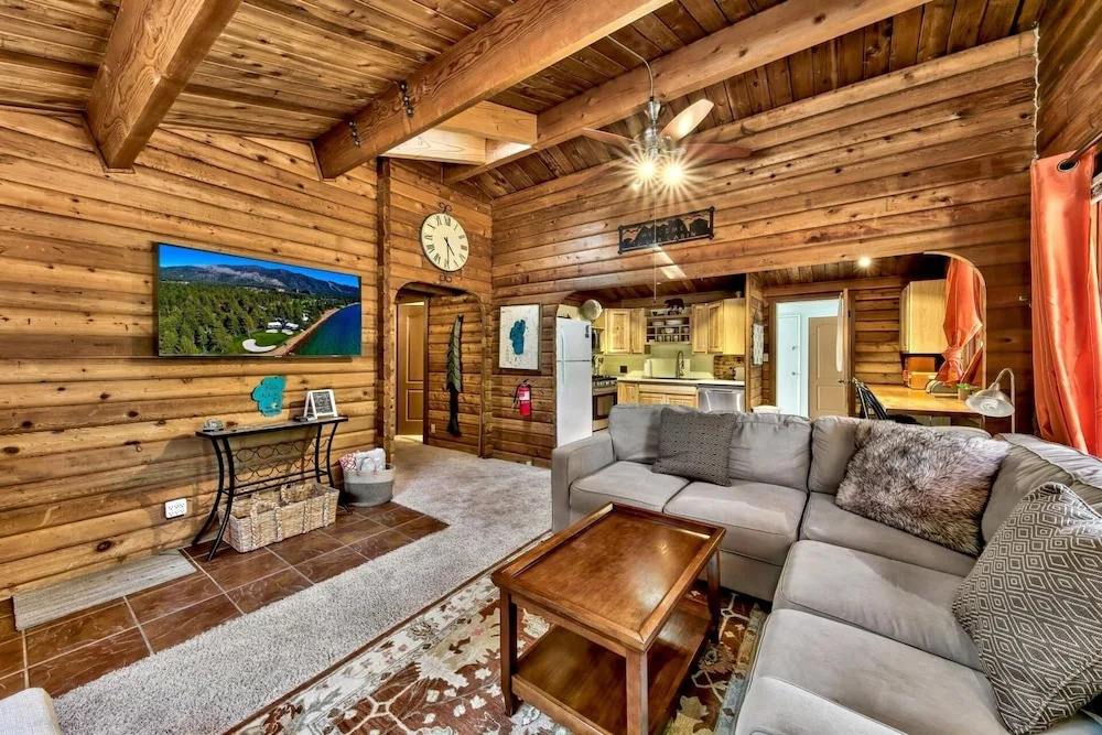 1577a The Tahoe Lazy Bear 3 Bedroom Cabin by RedAwning