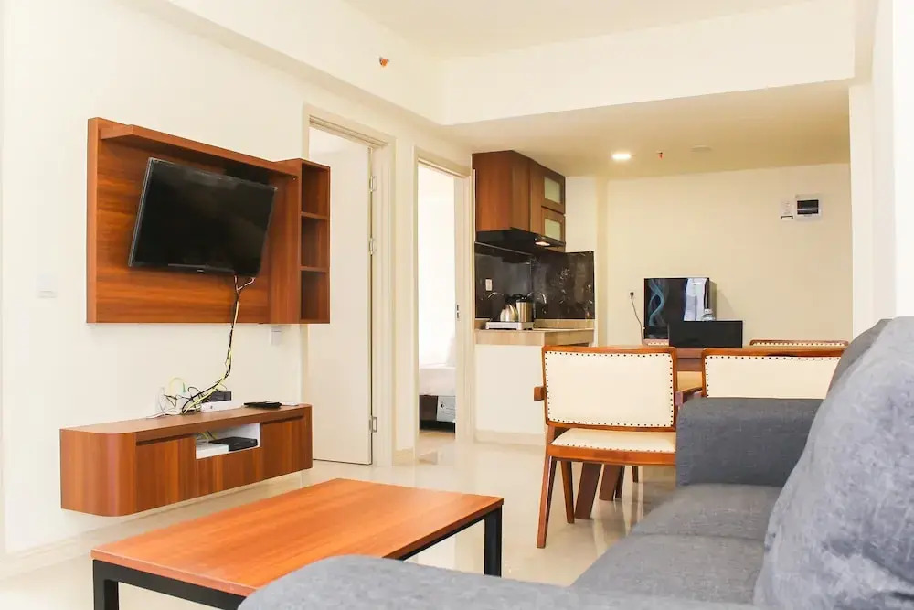 Strategic and Comfort 3BR Meikarta Apartment By Travelio