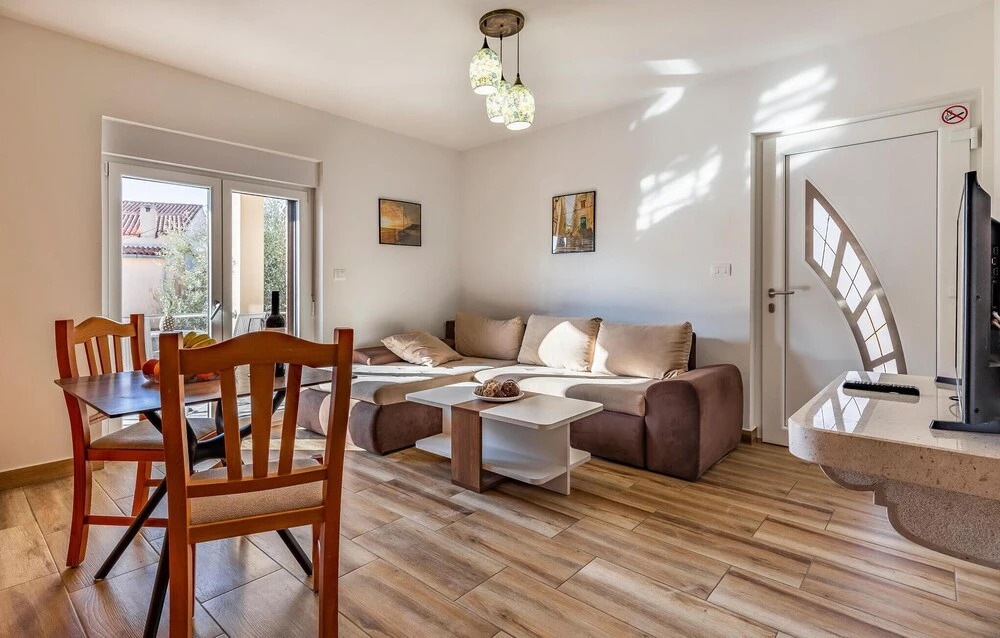 Awesome Apartment in Medulin With Outdoor Swimming Pool, Wifi and 2 Bedrooms