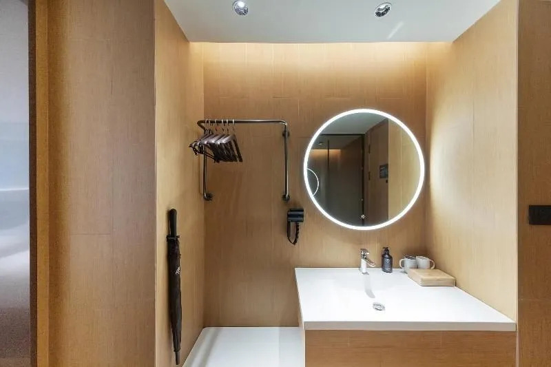 Madison Hotel Beijing Wukesong Jinghui Plaza