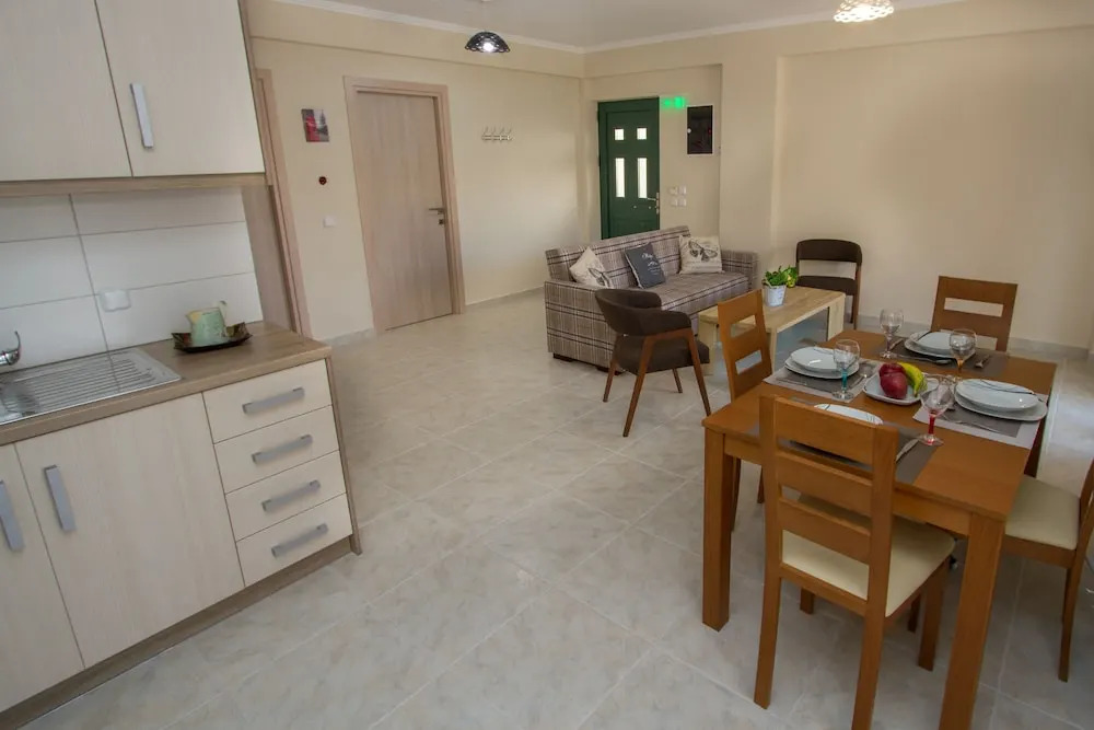 Nijay Apartments No 2 First Floor Front Quiet Location