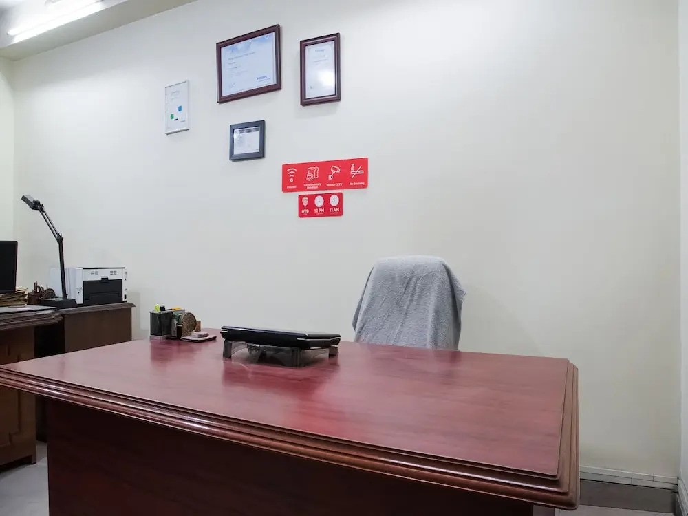 OYO 29179 The Biztel