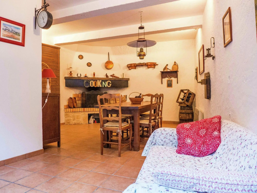 Holiday Home in Cazouls with Pool and Terrace