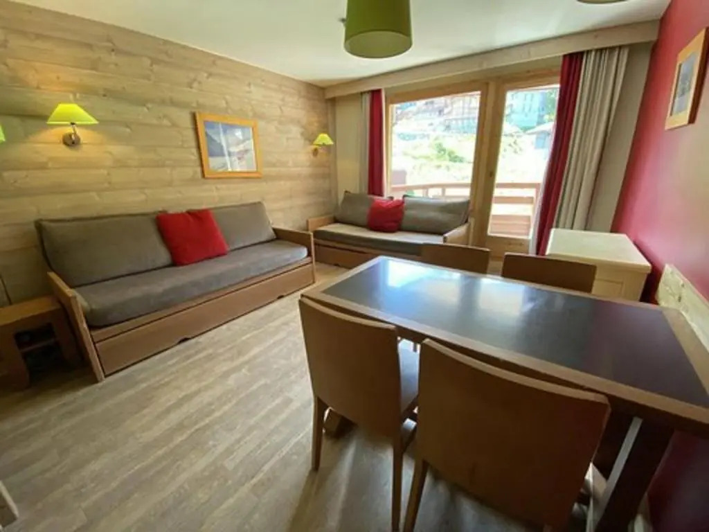 Appartement La Tania, 2 pièces, 4 personnes - FR-1-513-74
