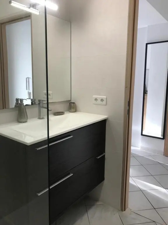 Appartement confortable près de la plage Catalane et Pharo
