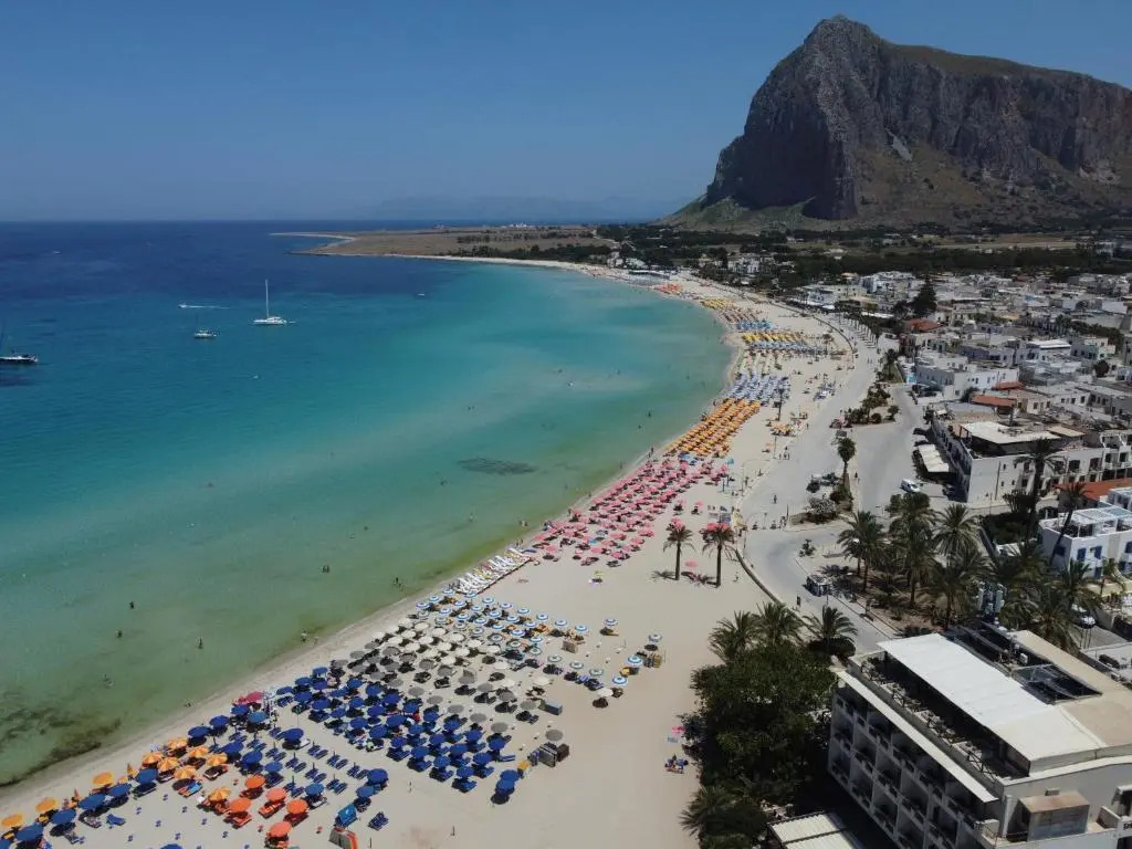 HOTIDAY San Vito Lo Capo