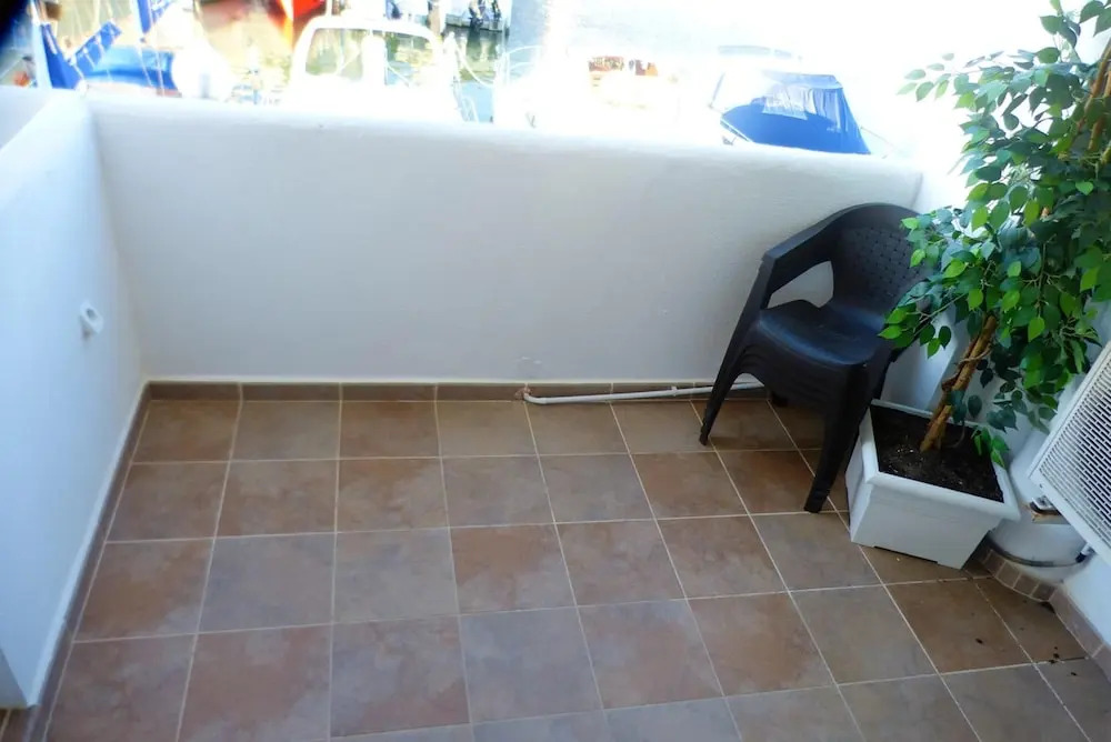 Apartment With 2 Bedrooms in Roses, With Wonderful Lake View, Shared Pool, Terrace - 1 km From the Beach