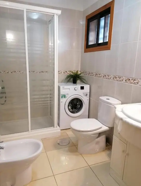Large studio apartment with lovely terrace and wifi