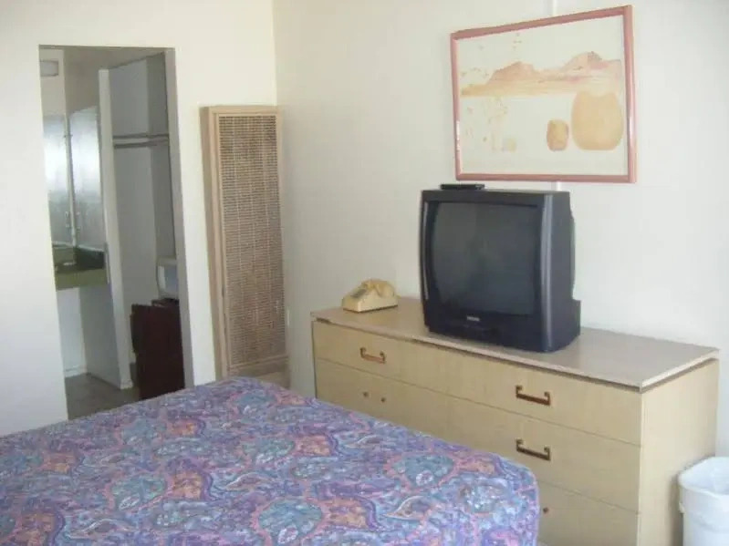Copper Cactus Inn