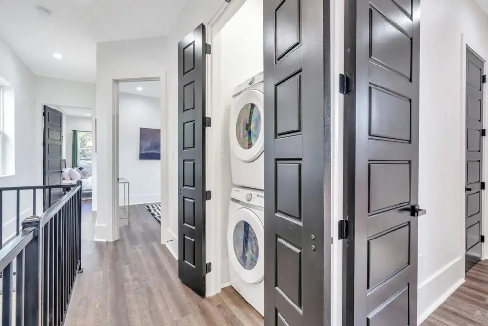 Modern Mid-city Maison