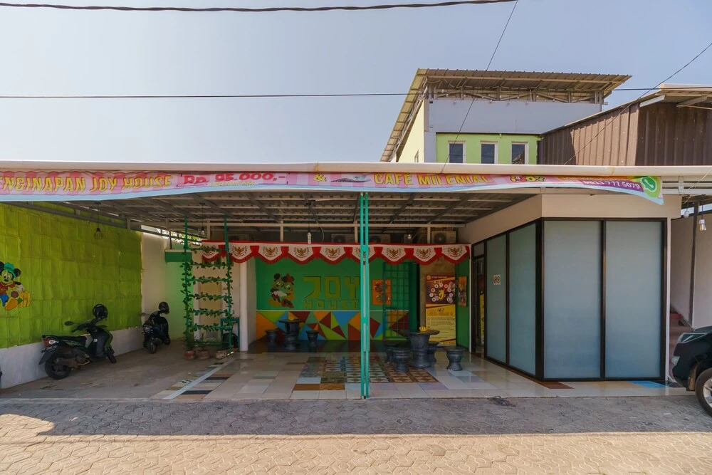RedDoorz Syariah near Pangkal Balam Port Bangka