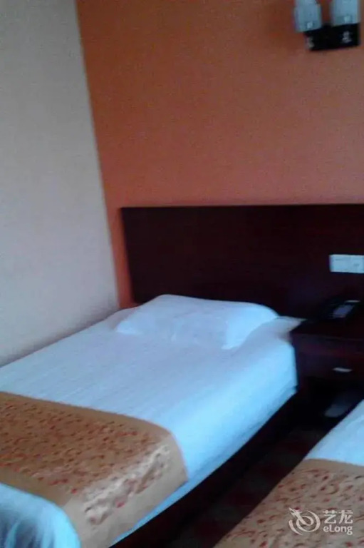 Jiangyan 996 Business Hotel