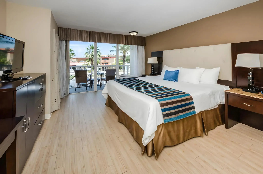 DreamView Beachfront Hotel & Resort