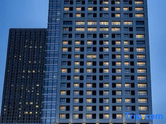 Qingguo Light Luxury Hotel (Wanda High Speed Railway Station)