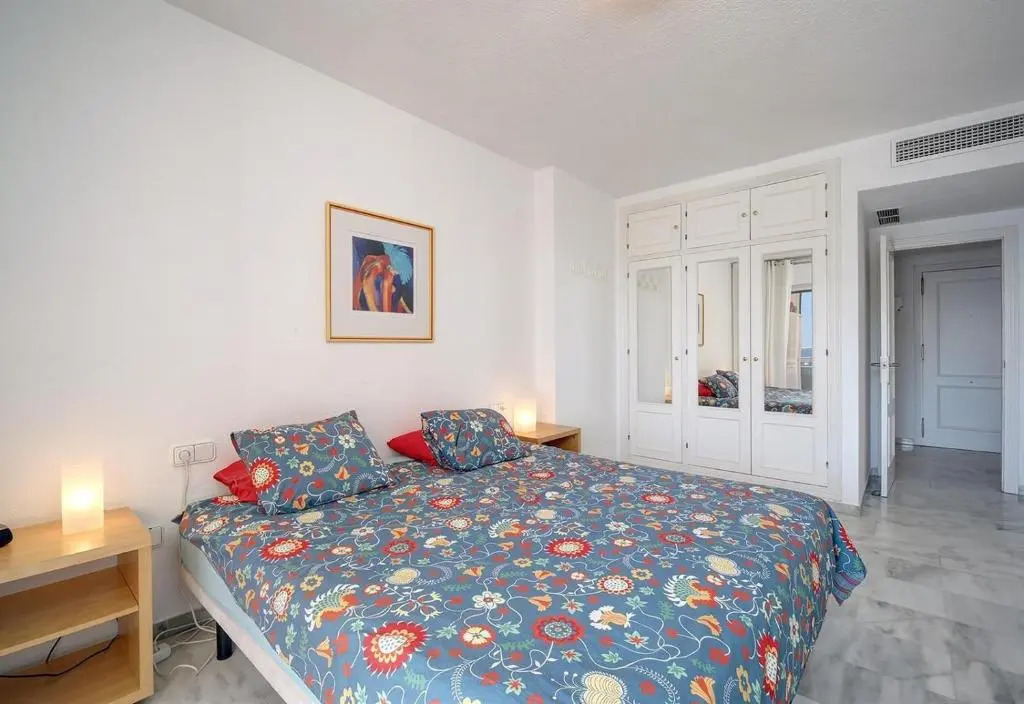 Apartment Boulevard 105