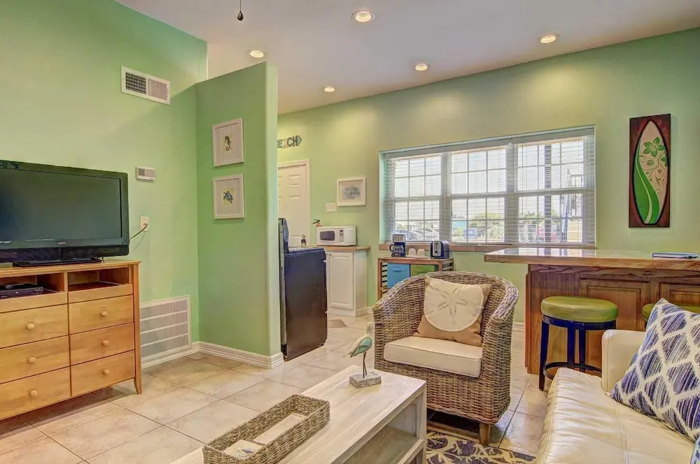 Sweet Escape - 1 Br Condo