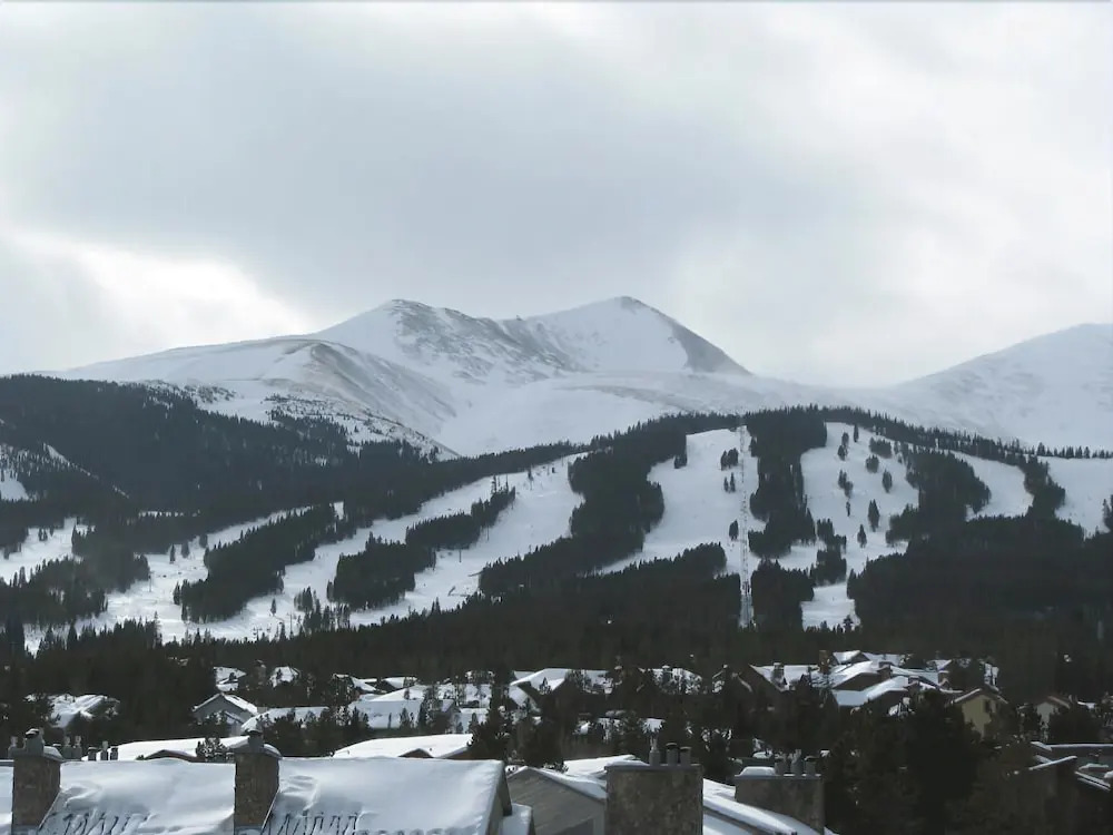 #1596 Awesome Ski-in Studio - Fantastic Mountain Views in Breckenridge