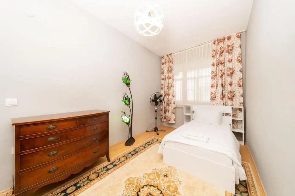 Colorful Flat Close to the Coast in Muratpasa