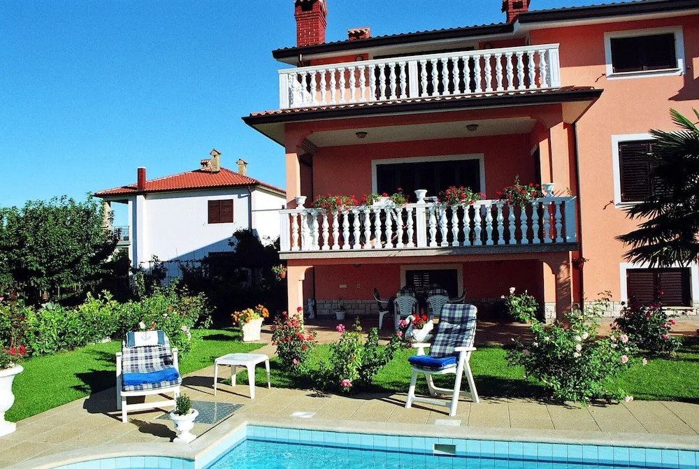 Charming villa in Umag with private pool