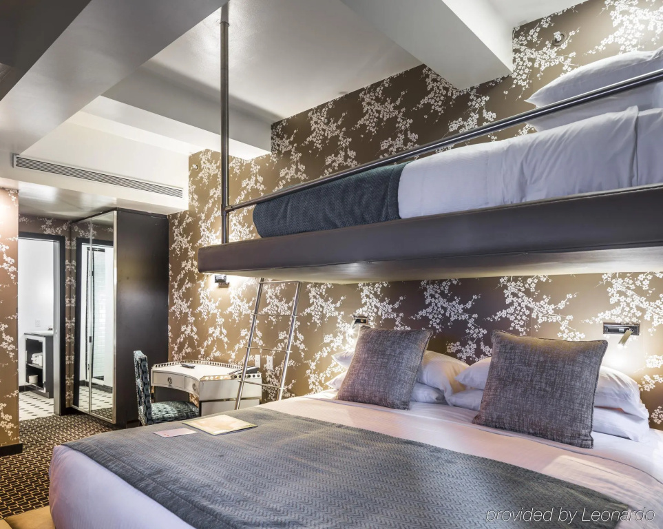 45 Times Square Hotel