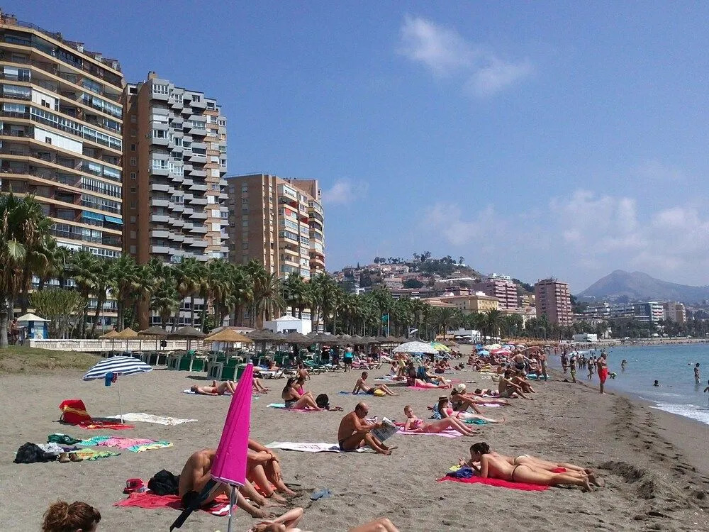 Del Parque Flats Central