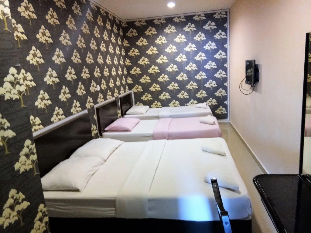 EZI HOTEL KLANG