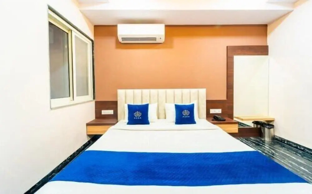 FabHotel Aura Azure, Mahalaxmi Nagar