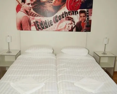 Bella's Place
