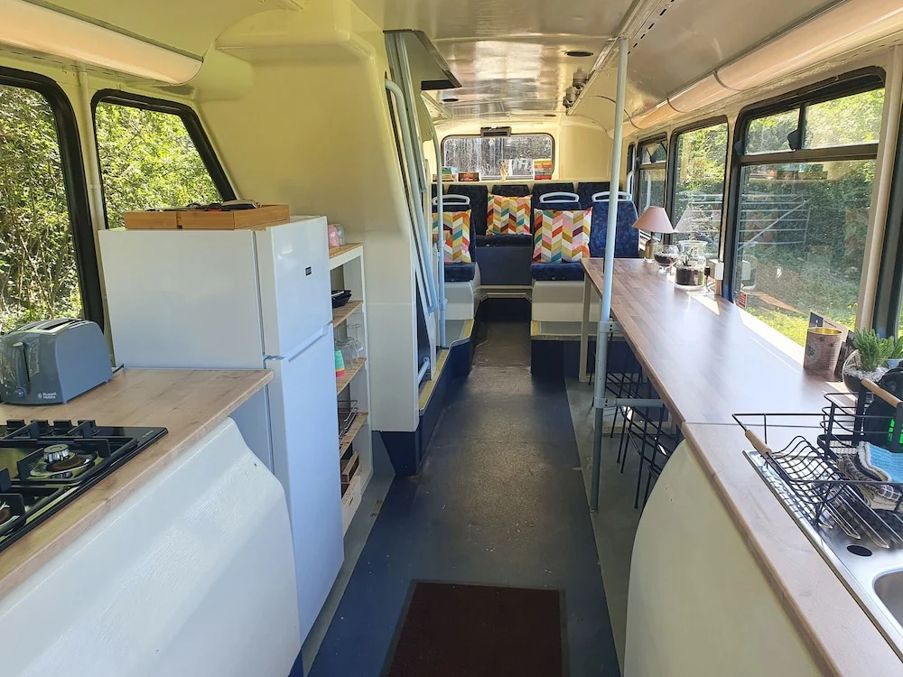 Double Decker Bus on an Alpaca Farm Sleeps 8
