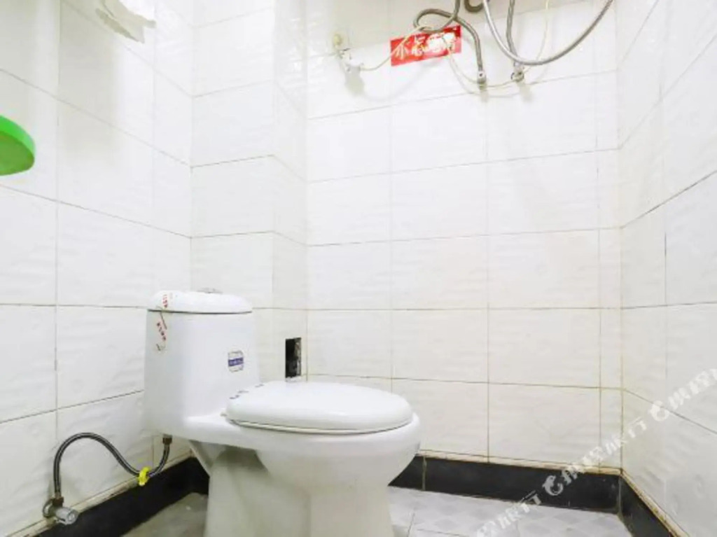 Wanyuan Hotel (dongshibu subway station store)
