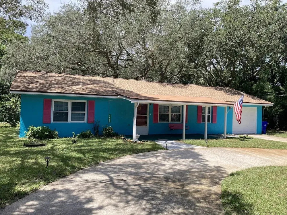 Spacious Pet -friendly Home w/ Fenced in Yard and Close to The Beach