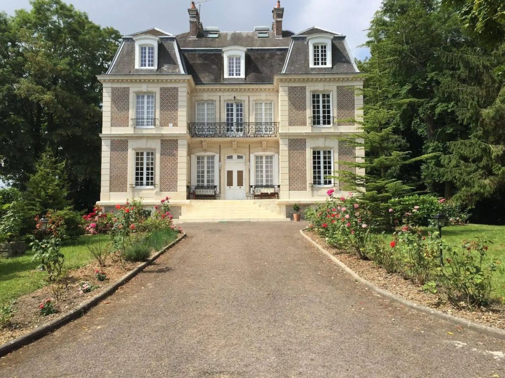 Château dAvesnes - Le Castelet