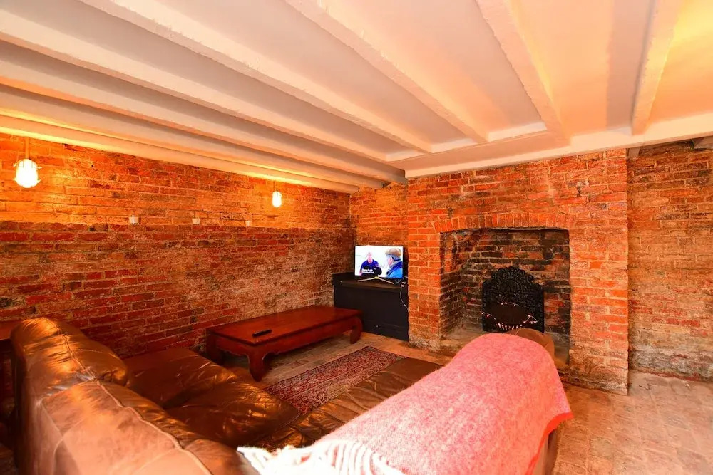 14 St Saviours Place, YORK