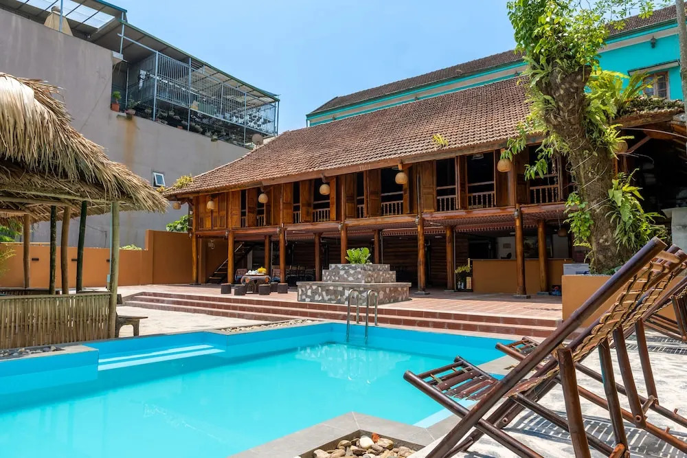 Odyssey Hostel, Tours & Motorbikes Rental