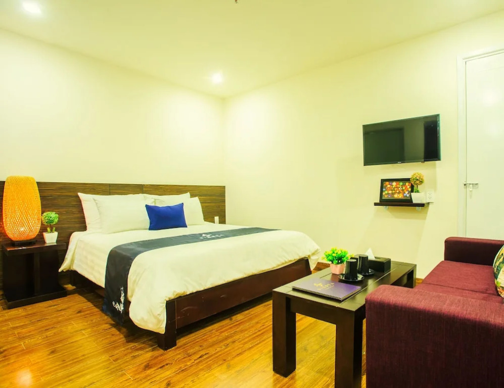 Delfino Hotel & Spa Danang