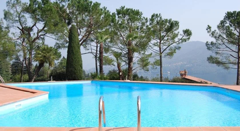 Villa Brentano - Mezzegra, Tremezzina by LoveComo