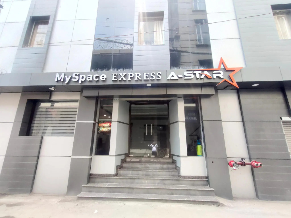 Hotel A Star - 50 Meter from Golden temple