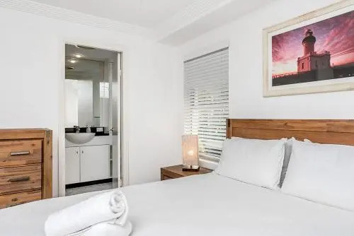 Byron Bay Accom Unit 4 54 Lawson Street, Byron Bay - The Palms